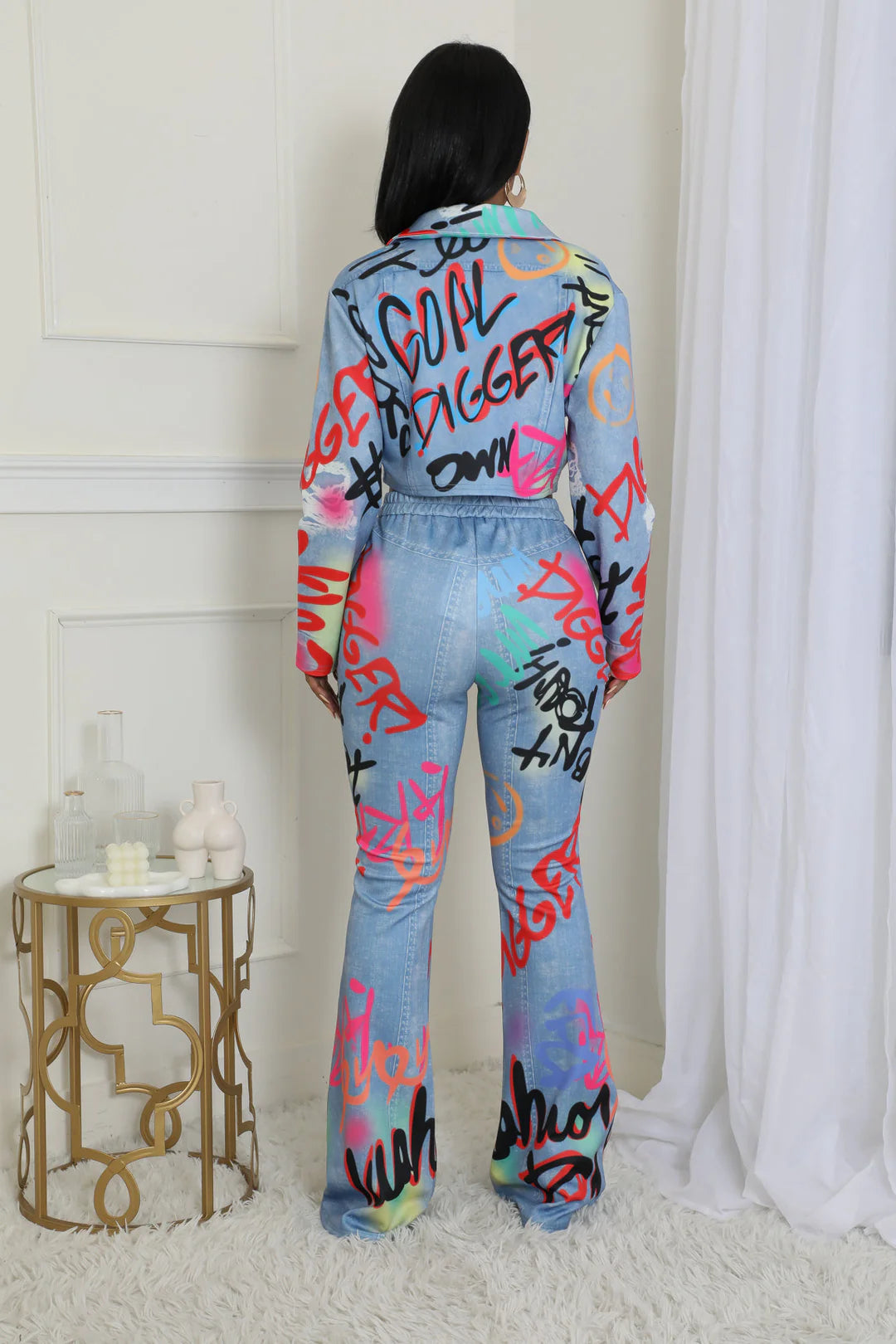 Cropped Graffiti Pants Set